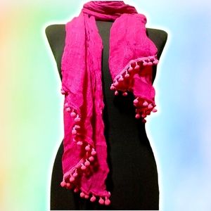 Vintage Pompom Scarf
